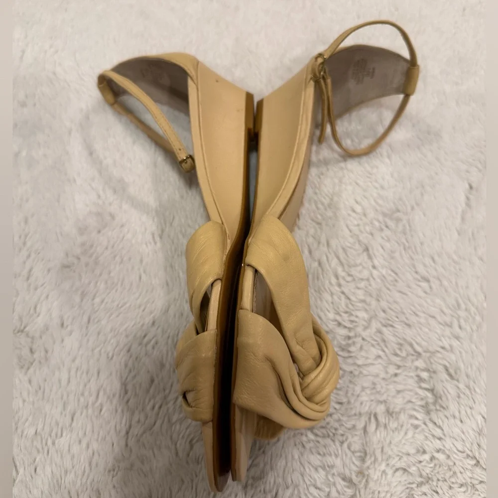 Lauren Ralph Lauren "Mireya" Leather Wedge Sandals Size 10B Tan - Picture 4 of 5